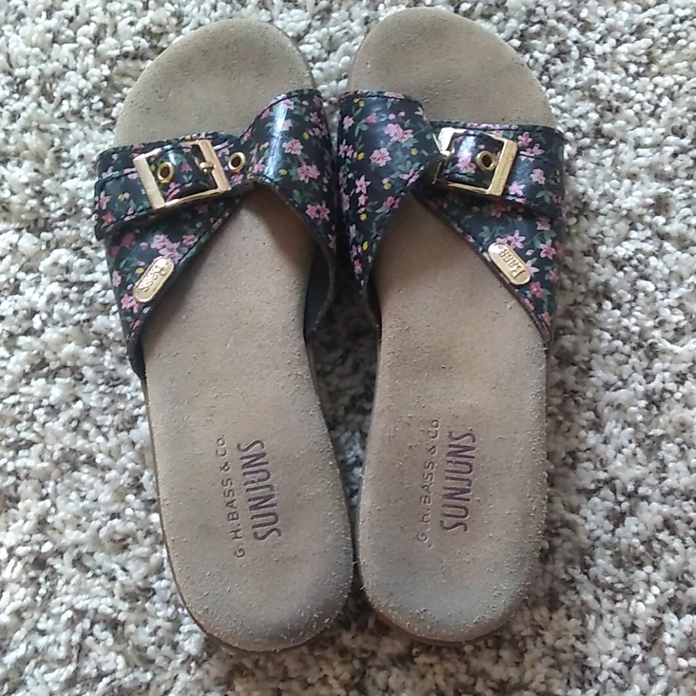 G.H. Bass Floral Sunjuns